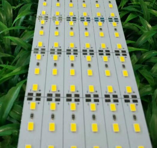 LED PCB 어셈블리의 제조